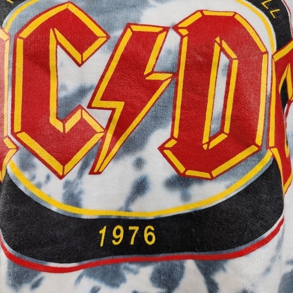 Ac/dc High Voltage Rock N Roll 1976 Tie Dye Hooded Crop SZ L - Picture 3 of 8